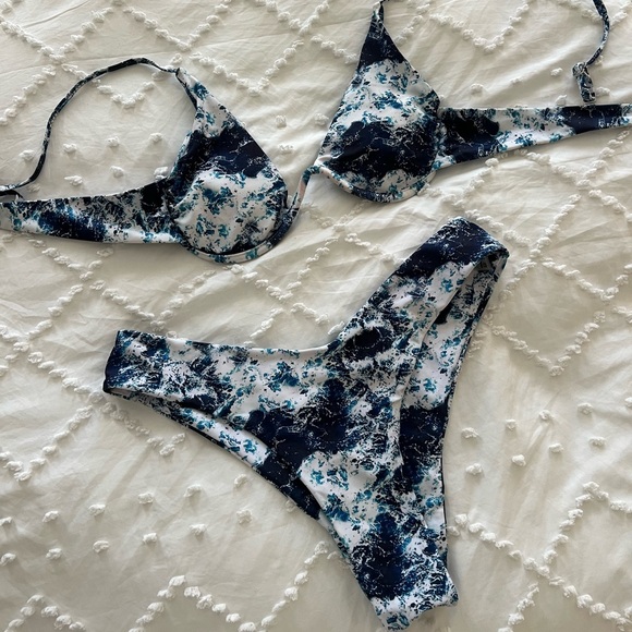 Ocean Bikini - Picture 1 of 1